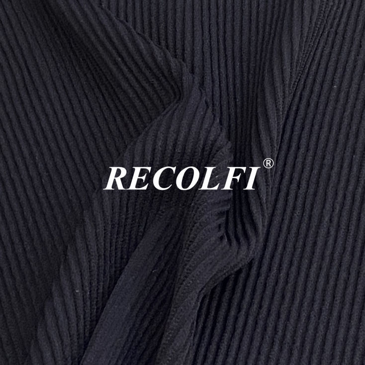 Dyeable Twill Activewear Made From Recycled Plastic Gym Wearing Sport Suit